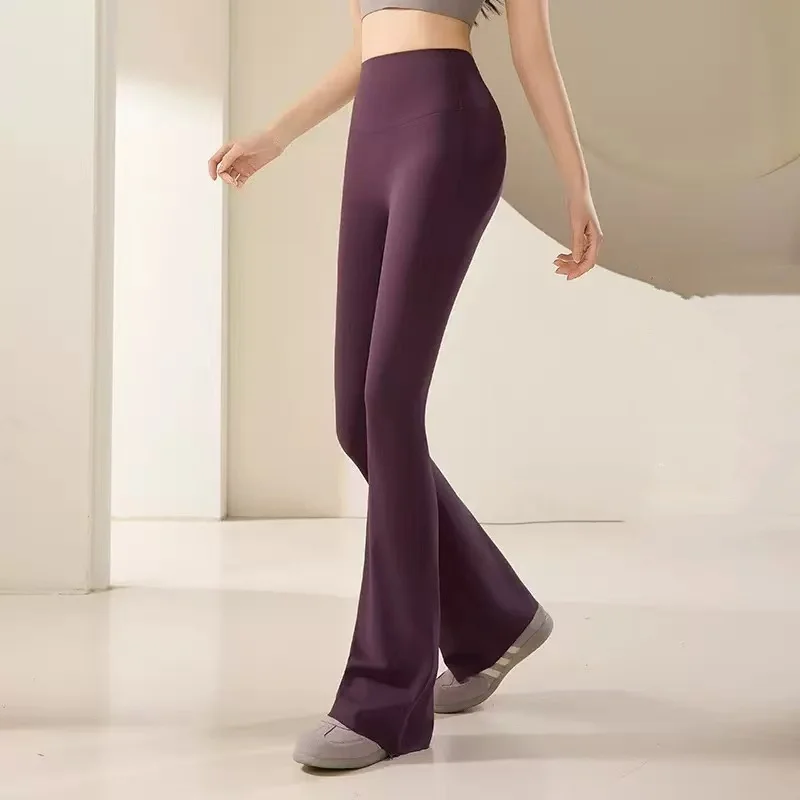 Yoga Fitness Leggings - بنطلون يوجا رياضي من قماش الجلد