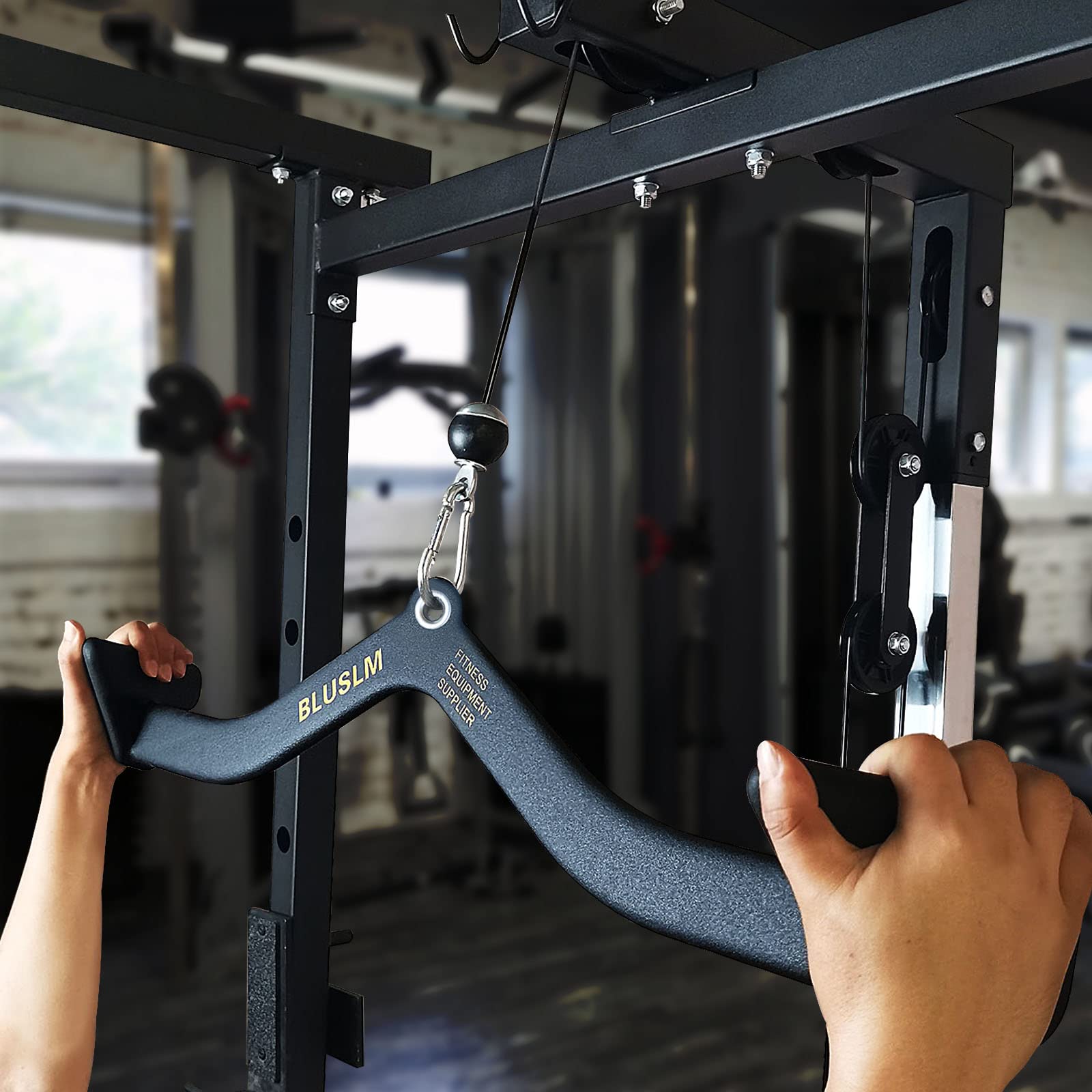 المنزل الصالة الرياضية اللياقة - مراجعة Lat Pulldown Bar وسعره