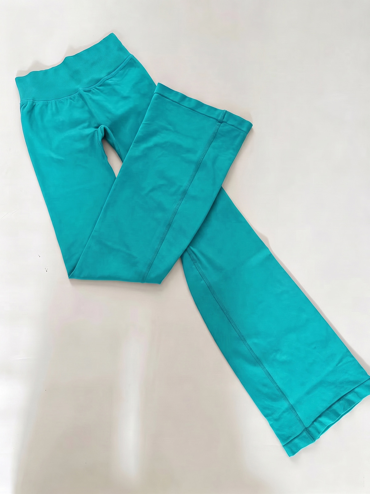 طقم يوجا نسائي من دينيف مكون م - مراجعة Yoga Fitness Leggings وسعره